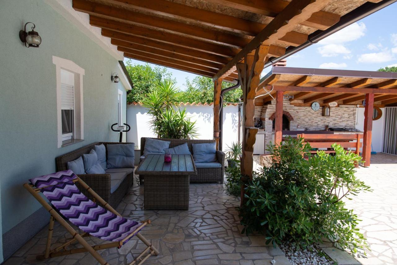 Holiday Home Petrovic Medulin Ngoại thất bức ảnh